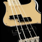 Fender Deluxe P-Bass Special MN BK 11
