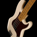 Fender AM Standard P-Bass MN OWT 12