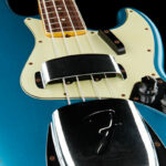 Fender 64 Jazz Bass Relic LPB 11