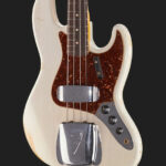 Fender 64 Jazz Bass Heavy Relic WB 5