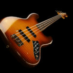 Fender 64 Jazz Bass Fretless BOD MBDG 10
