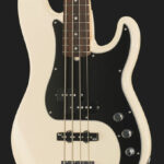Fender American Deluxe P-Bass RW OW 5