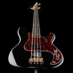 Fender Squier Eva Gardner P-Bass 9