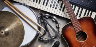 Débarras vieux instruments de musique