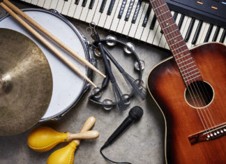 Débarras vieux instruments de musique